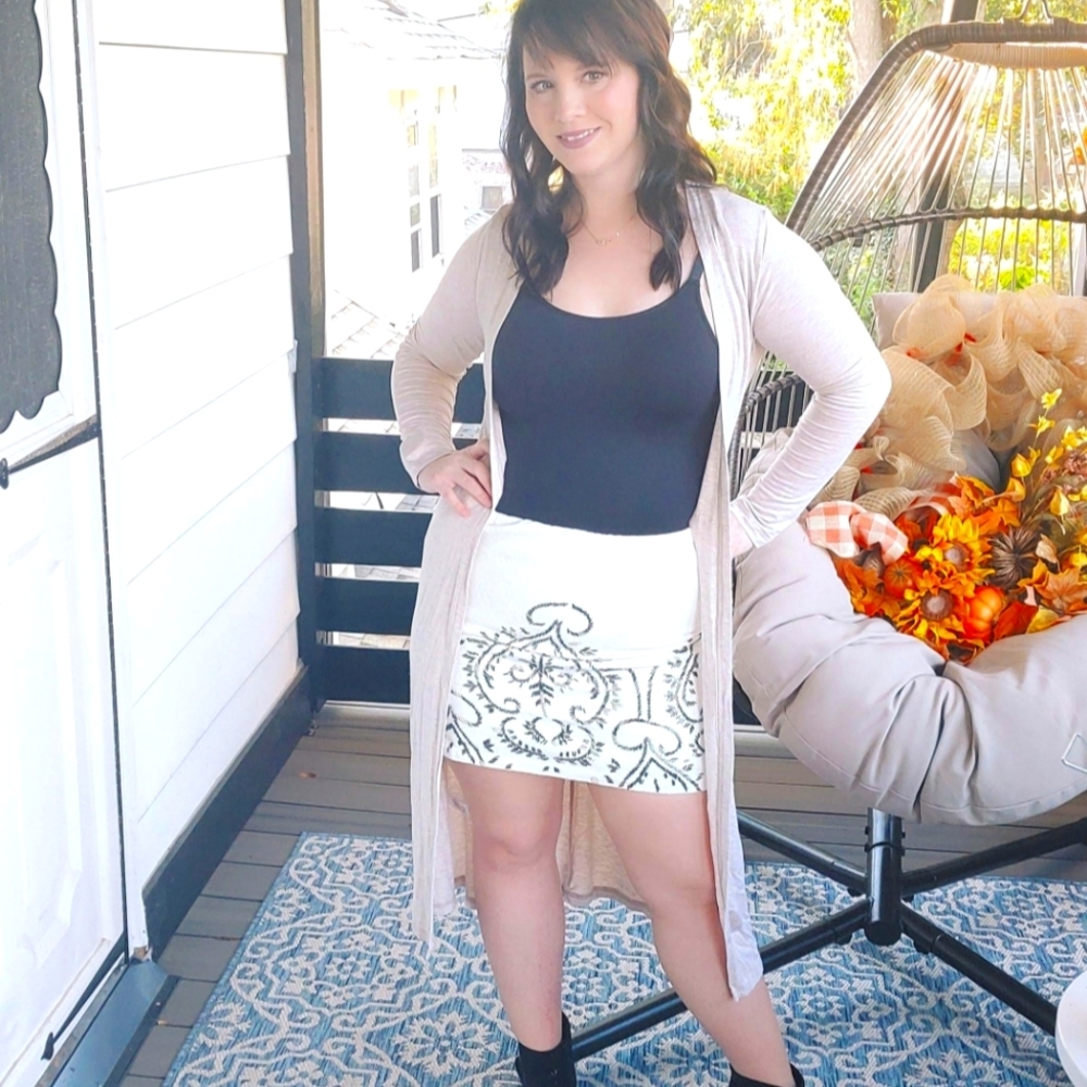 NWT Beaded Embellished Mini Pencil Skirt Cream White Boho Size S - Picture 4 of 10